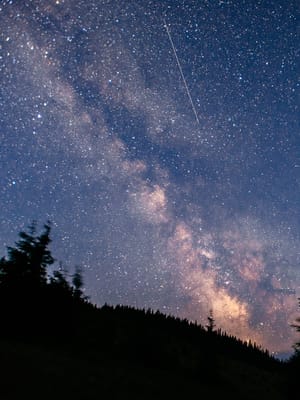 meteor shower in the night sky